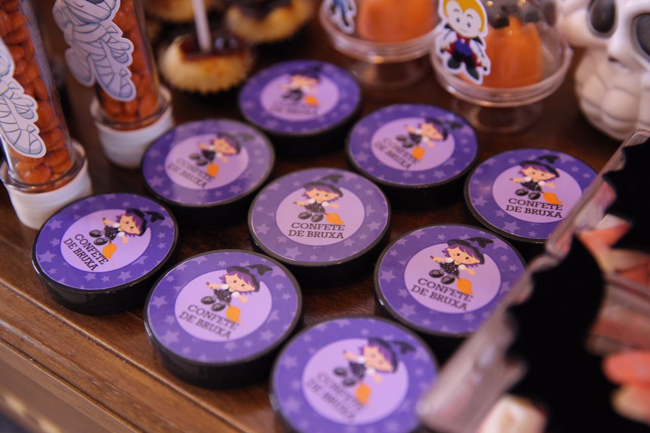 latinhas_festahalloween